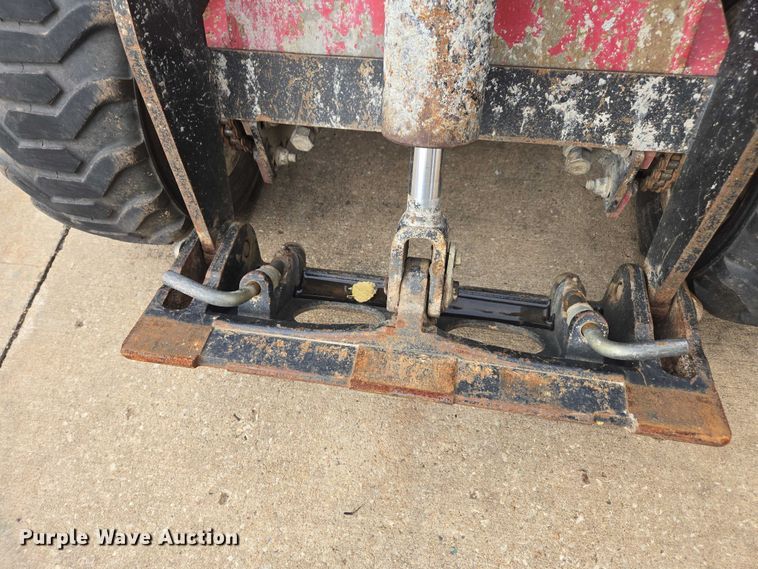 image for item EV5456 Toro Dingo 220 compact utility loader