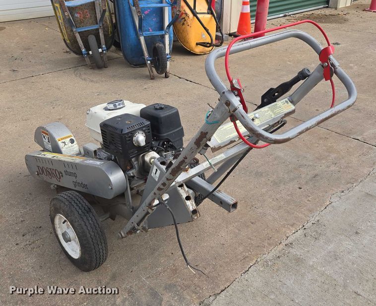 image for item EV5457 2013 Dosko stump grinder