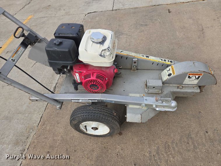 image for item EV5457 2013 Dosko stump grinder