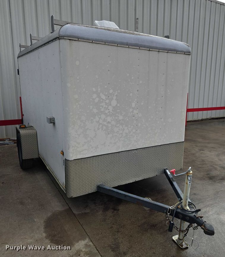 image for item EV5458 1999 Well enclosed trailer enclosed cargo trailer