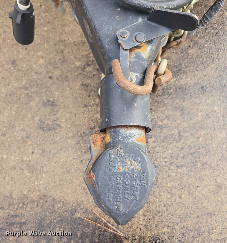 image for item EV5458 1999 Well enclosed trailer enclosed cargo trailer