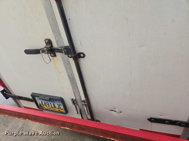 image for item EV5458 1999 Well enclosed trailer enclosed cargo trailer