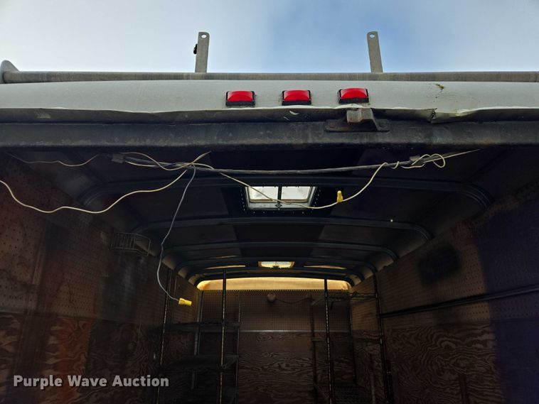 image for item EV5458 1999 Well enclosed trailer enclosed cargo trailer
