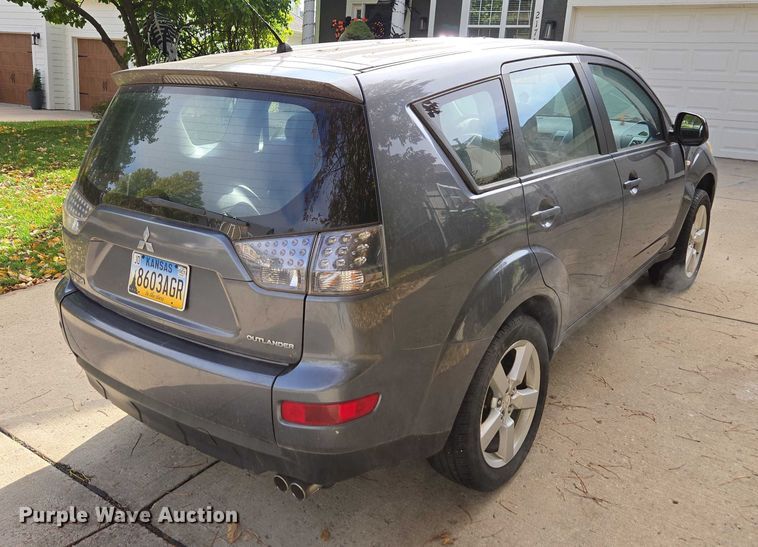 image for item EV5460 2007 Mitsubishi Outlander SUV