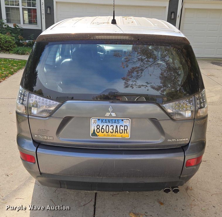 image for item EV5460 2007 Mitsubishi Outlander SUV