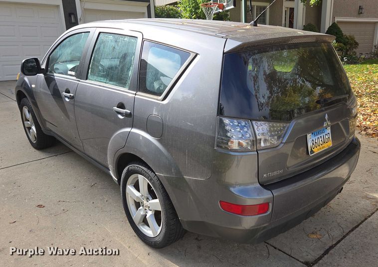 image for item EV5460 2007 Mitsubishi Outlander SUV