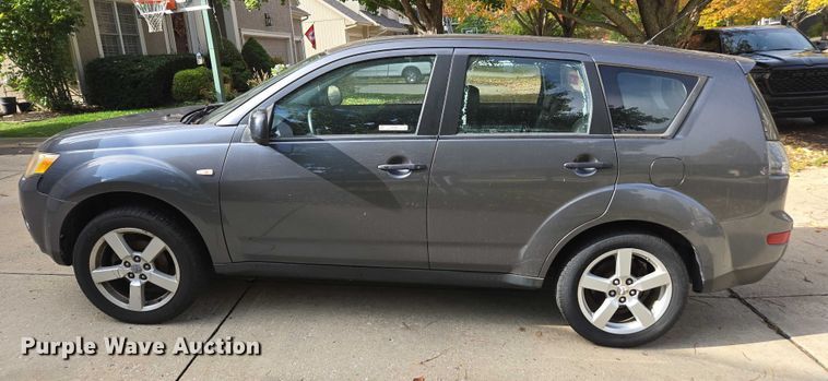 image for item EV5460 2007 Mitsubishi Outlander SUV