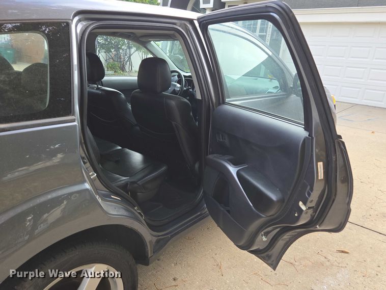 image for item EV5460 2007 Mitsubishi Outlander SUV