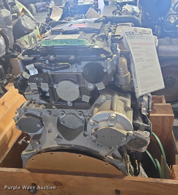 image for item EV5472 Mercedes Benz OM936LA engine