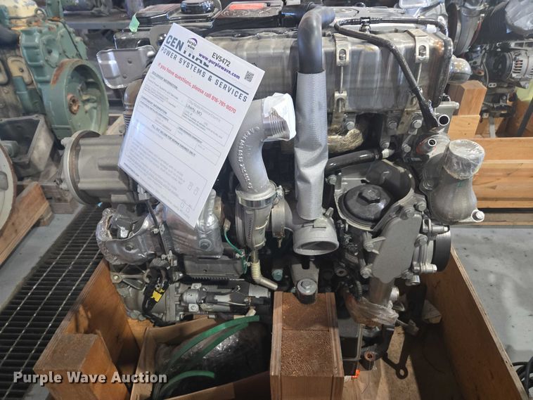 image for item EV5472 Mercedes Benz OM936LA engine