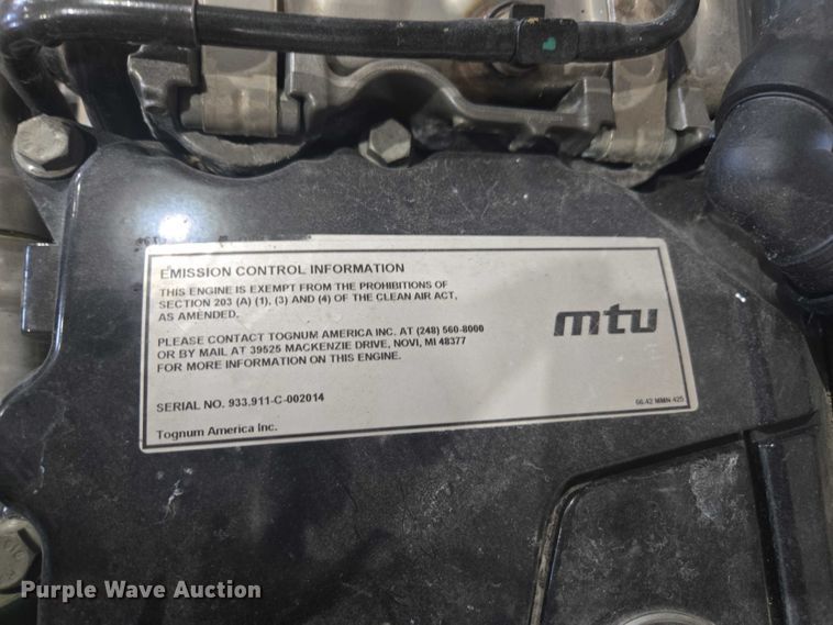 image for item EV5472 Mercedes Benz OM936LA engine