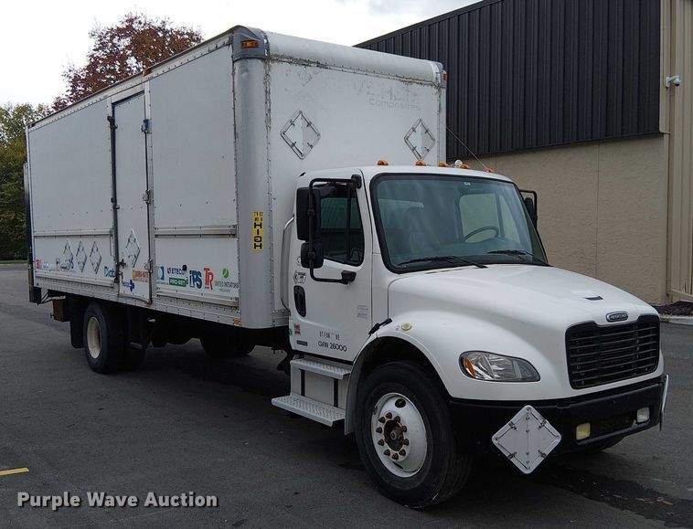 image for item FB4493 2004 Freightliner Business Class M2 box truck