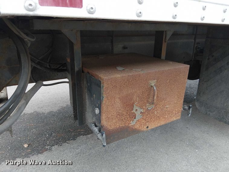 image for item FB4493 2004 Freightliner Business Class M2 box truck