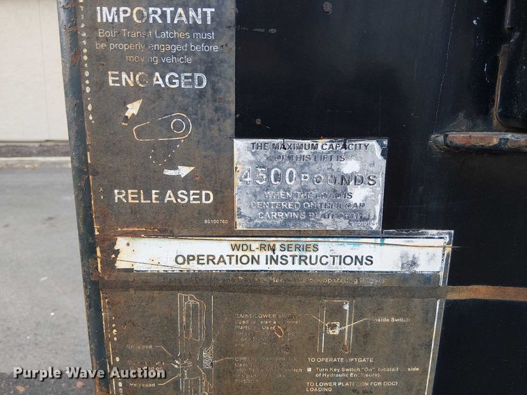 image for item FB4493 2004 Freightliner Business Class M2 box truck