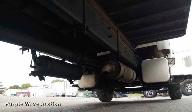 image for item FB4493 2004 Freightliner Business Class M2 box truck