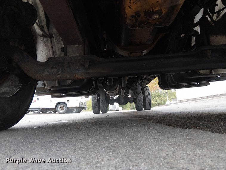 image for item FB4493 2004 Freightliner Business Class M2 box truck