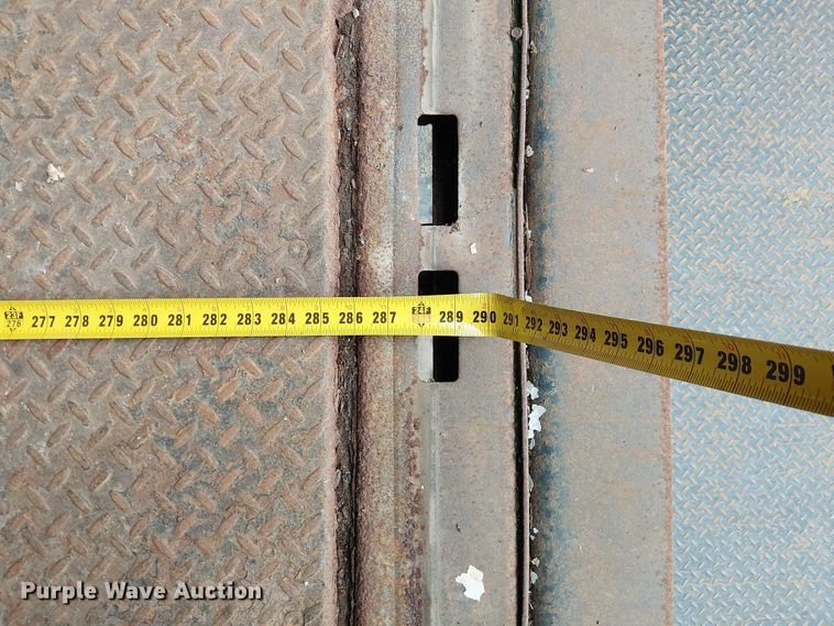 image for item FB4493 2004 Freightliner Business Class M2 box truck