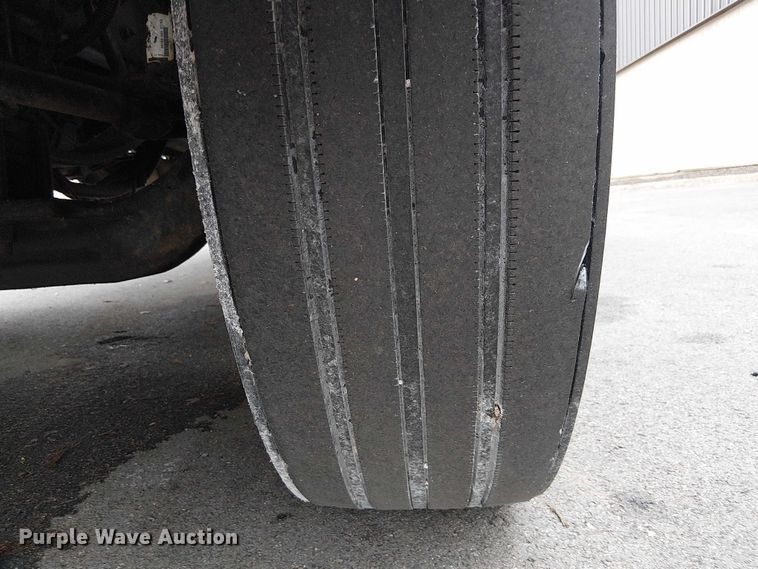 image for item FB4493 2004 Freightliner Business Class M2 box truck