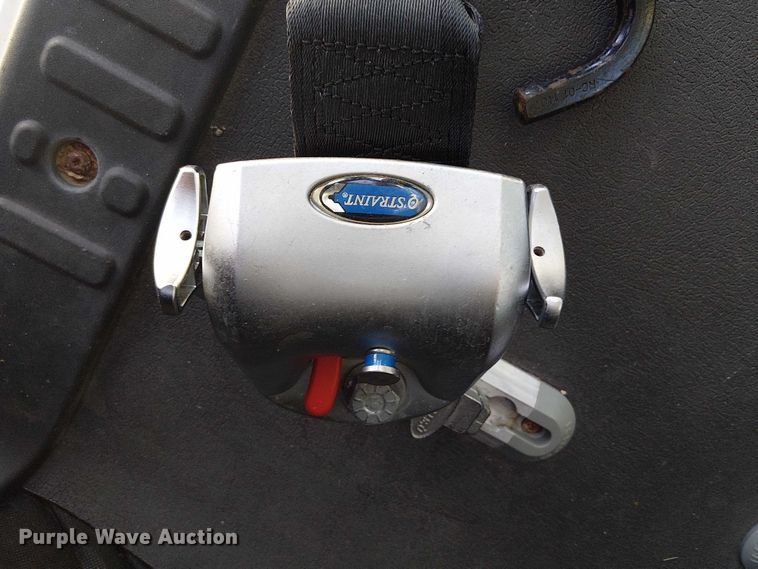 image for item FB4510 2016 Am General MV-1 van