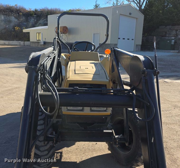 image for item FI0602 2002 Challenger MT265 MFWD tractor