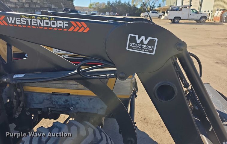 image for item FI0602 2002 Challenger MT265 MFWD tractor