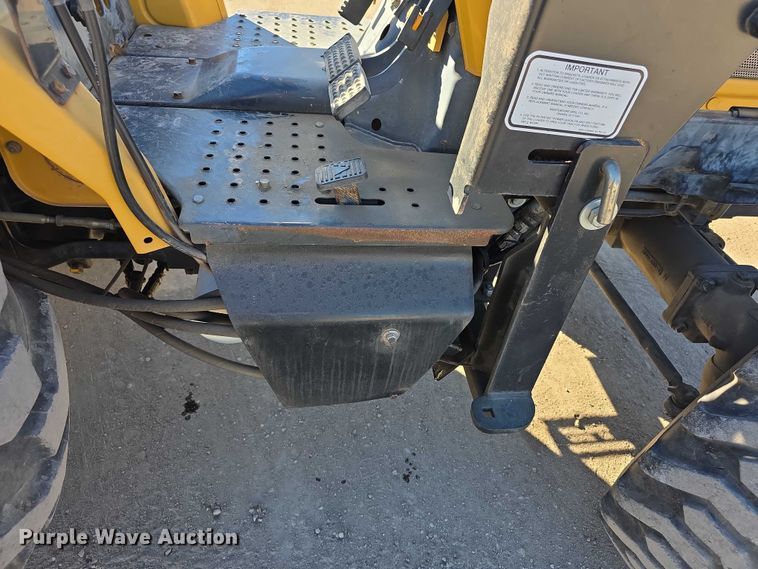 image for item FI0602 2002 Challenger MT265 MFWD tractor