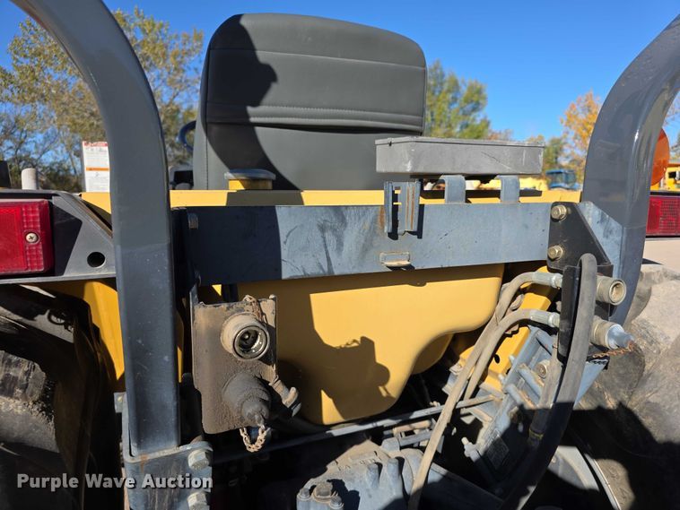 image for item FI0602 2002 Challenger MT265 MFWD tractor