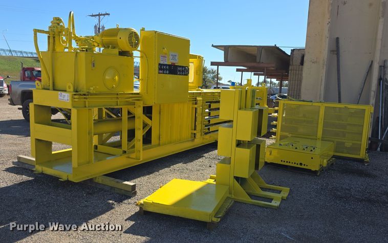 image for item FI0606 Selco HSO-107-A horizontal cardboard baler