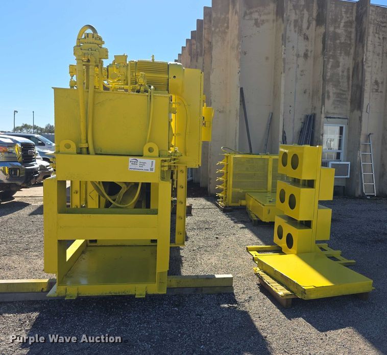 image for item FI0606 Selco HSO-107-A horizontal cardboard baler