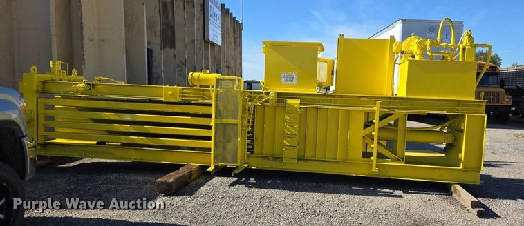 image for item FI0606 Selco HSO-107-A horizontal cardboard baler