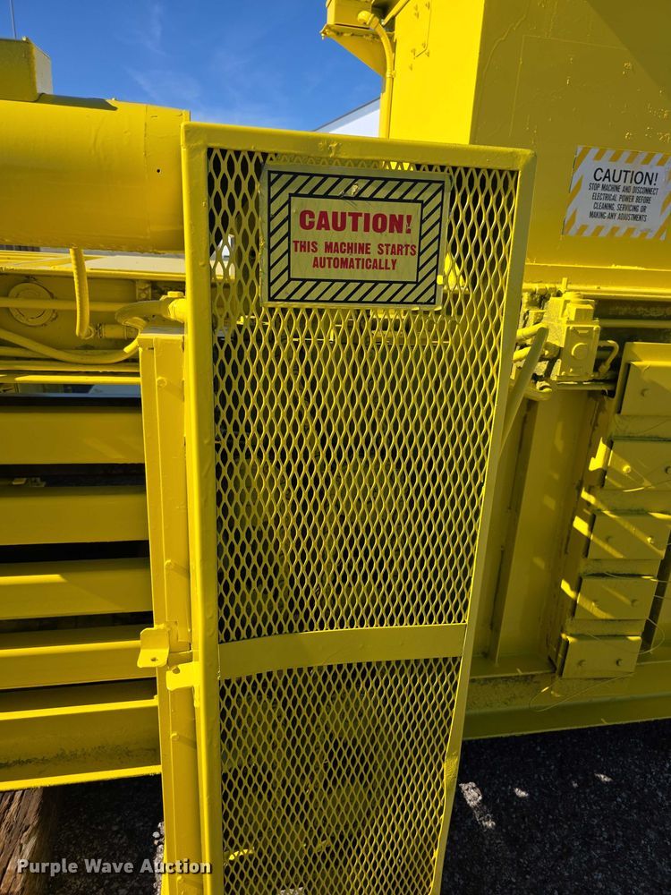 image for item FI0606 Selco HSO-107-A horizontal cardboard baler