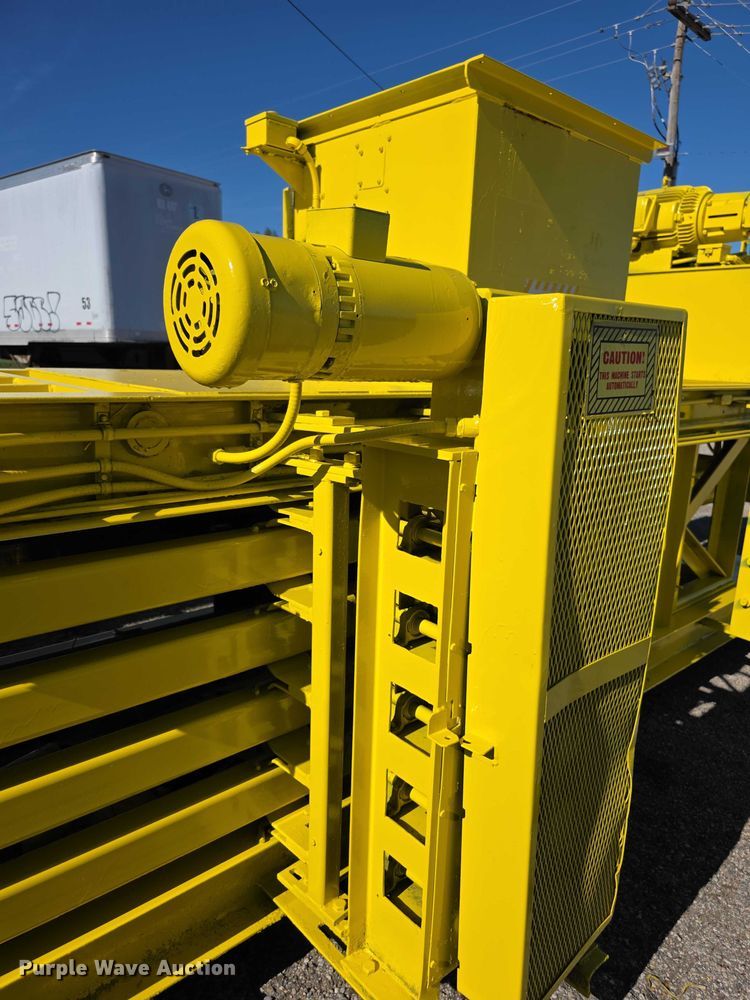 image for item FI0606 Selco HSO-107-A horizontal cardboard baler