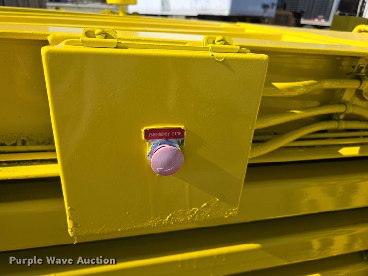 image for item FI0606 Selco HSO-107-A horizontal cardboard baler