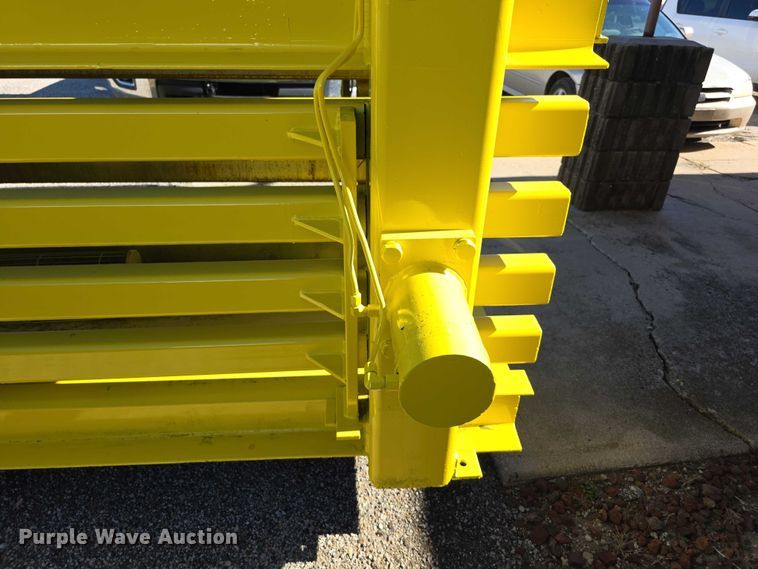 image for item FI0606 Selco HSO-107-A horizontal cardboard baler