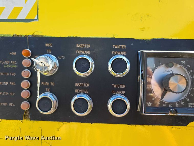 image for item FI0606 Selco HSO-107-A horizontal cardboard baler