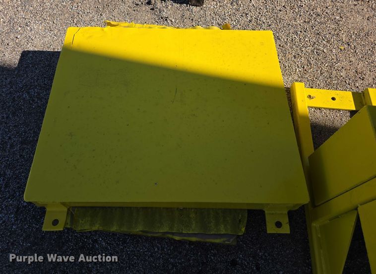 image for item FI0606 Selco HSO-107-A horizontal cardboard baler