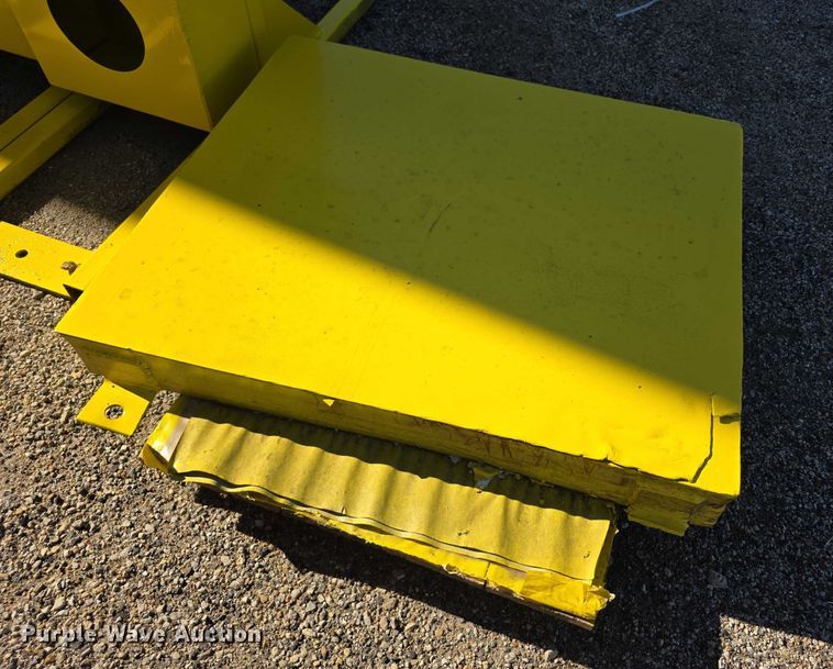 image for item FI0606 Selco HSO-107-A horizontal cardboard baler