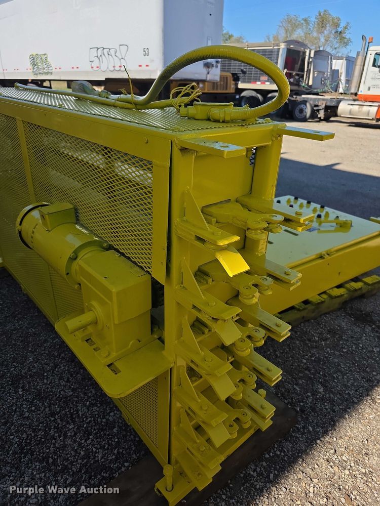 image for item FI0606 Selco HSO-107-A horizontal cardboard baler