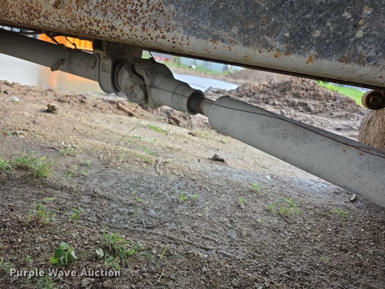 image for item FI0607 2008 International 7400 refuse truck