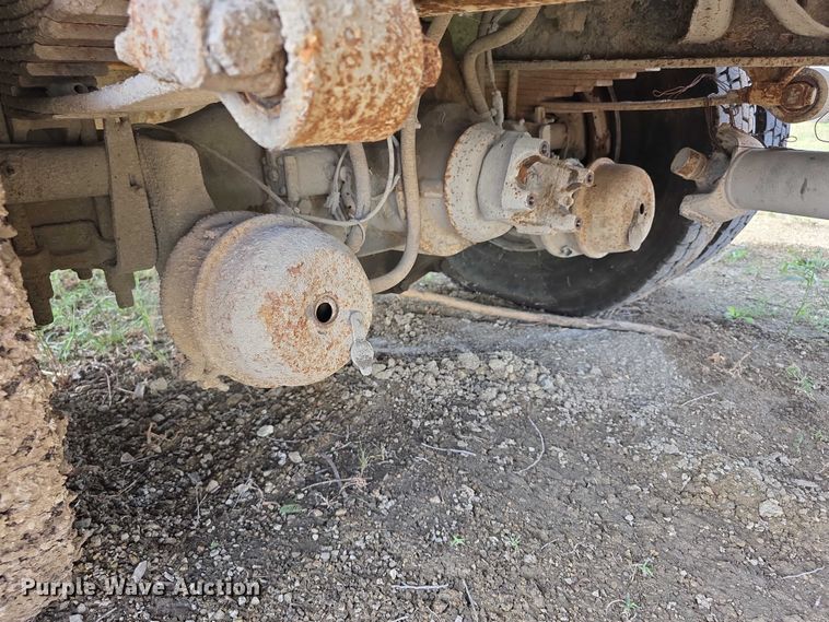 image for item FI0607 2008 International 7400 refuse truck