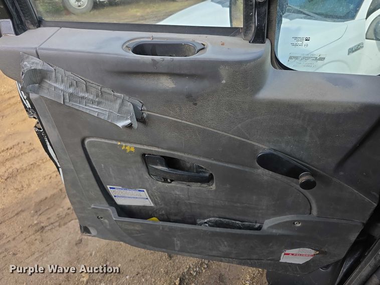 image for item FI0607 2008 International 7400 refuse truck