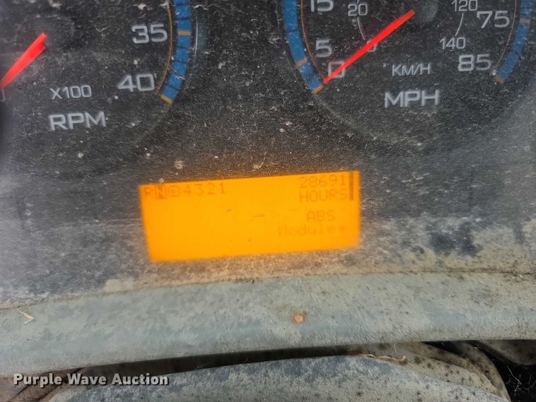 image for item FI0607 2008 International 7400 refuse truck