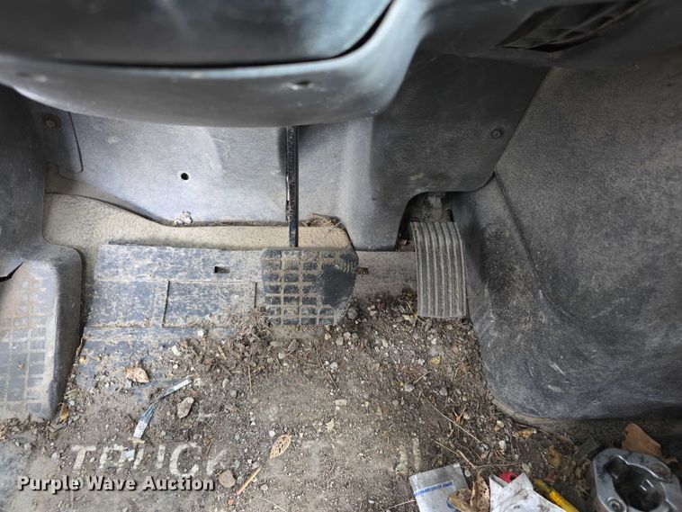 image for item FI0607 2008 International 7400 refuse truck