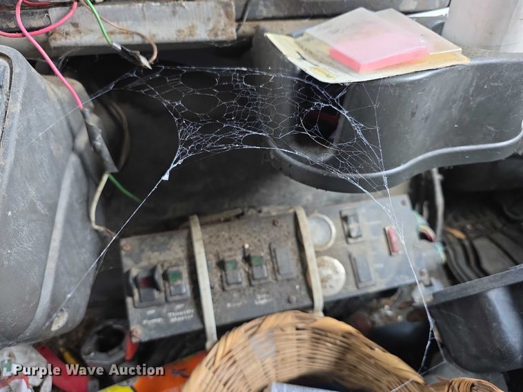 image for item FI0607 2008 International 7400 refuse truck