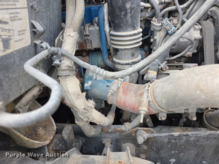 image for item FI0607 2008 International 7400 refuse truck