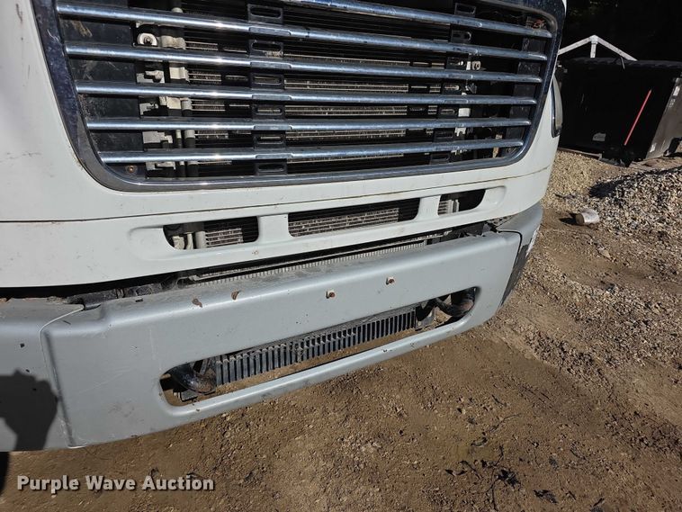 image for item FI0608 2015 Freightliner Business Class M2 refuse truck