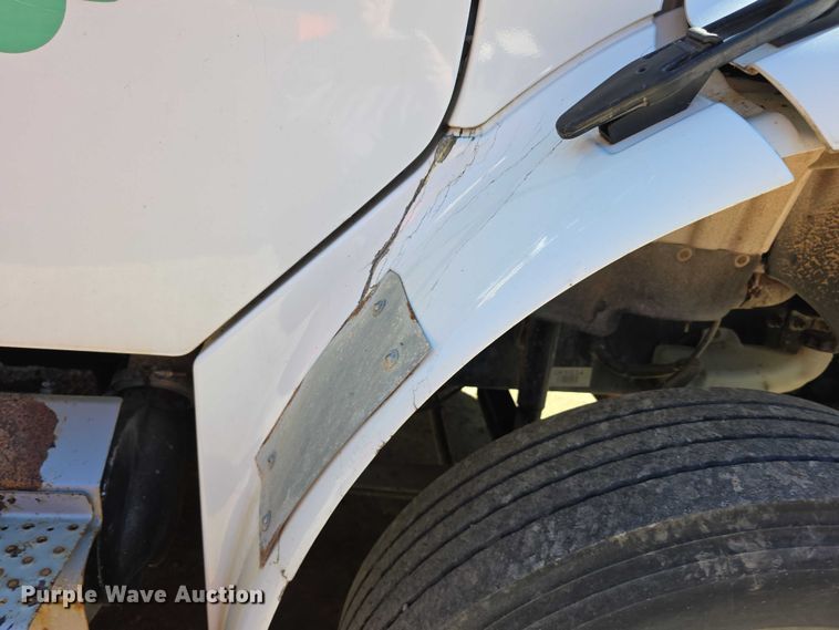 image for item FI0608 2015 Freightliner Business Class M2 refuse truck