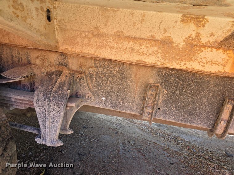 image for item FI0608 2015 Freightliner Business Class M2 refuse truck