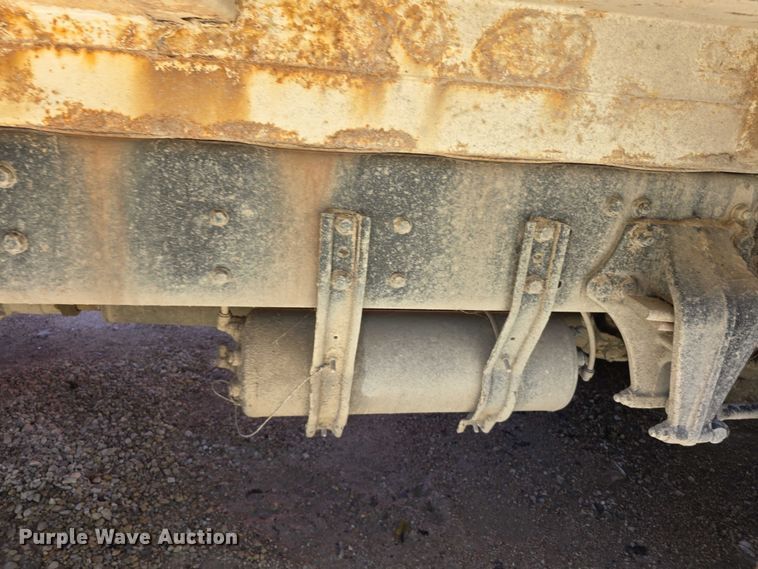 image for item FI0608 2015 Freightliner Business Class M2 refuse truck