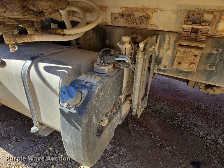 image for item FI0608 2015 Freightliner Business Class M2 refuse truck